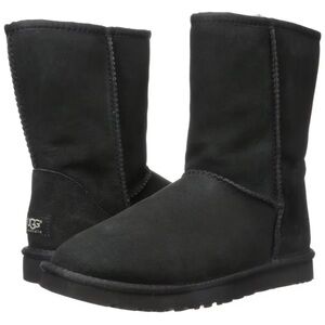 UGG Classic Short Boots
